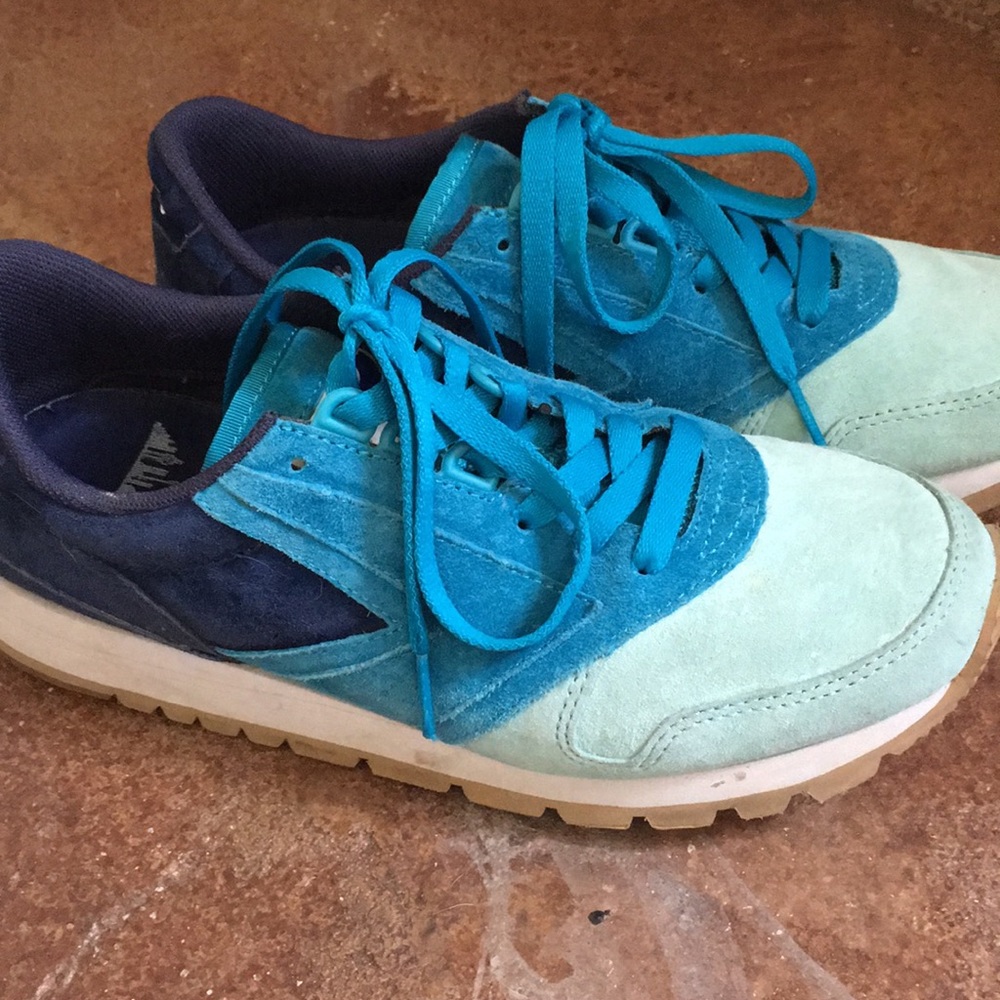 Brooks sneakers